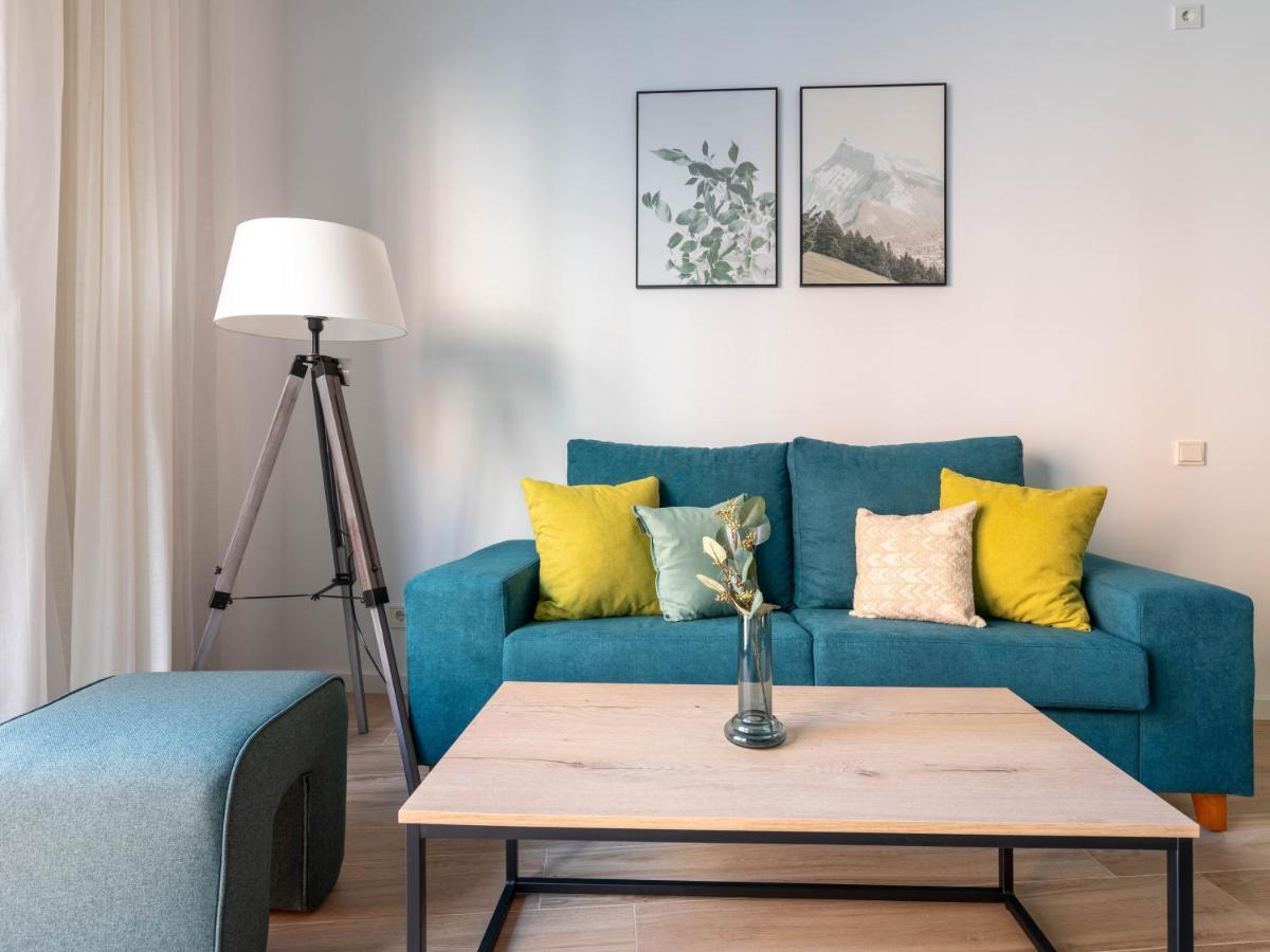 Limehome Barcelona Carrer De Besalu 90 - Estancia Temporal Exterior photo